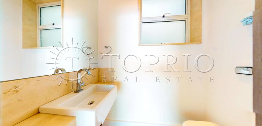 Cobertura Duplex Reformada com Vista Deslumbrante da Praia de Ipanema