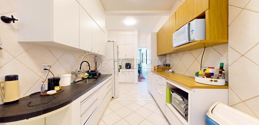 Apartamento de 210 m² na Vieira Souto