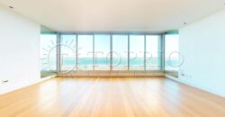 Cobertura Duplex Reformada com Vista Deslumbrante da Praia de Ipanema