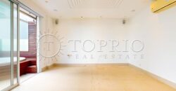 Cobertura Duplex Reformada com Vista Deslumbrante da Praia de Ipanema