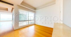 Cobertura Duplex Reformada com Vista Deslumbrante da Praia de Ipanema