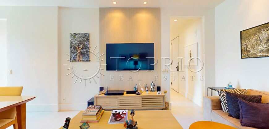 Apartamento reformado de 75m², em Ipanema