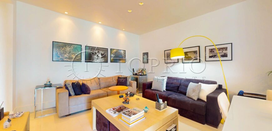 Apartamento reformado de 75m², em Ipanema