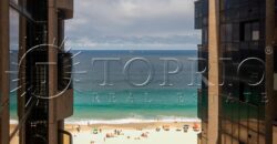 Apartamento reformado com vista para a Praia de Ipanema