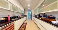 Apartamento de 261 m², silencioso, em rua nobre no Leblon.