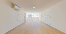 Cobertura Triplex Reformada no Leblon – Vista para o Dois Irmãos e Conforto Total