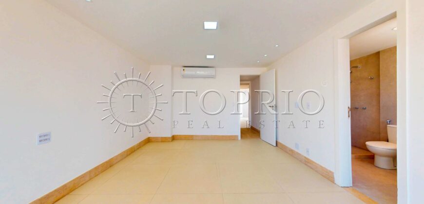 Cobertura Triplex Reformada no Leblon – Vista para o Dois Irmãos e Conforto Total