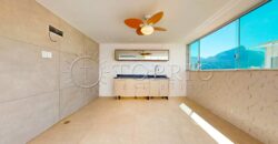 Cobertura Triplex Reformada no Leblon – Vista para o Dois Irmãos e Conforto Total