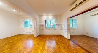 Apartamento de 140 m², silencioso e em rua excelente no Leblon