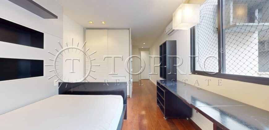 Apartamento Reformado de 231 m² no Leblon