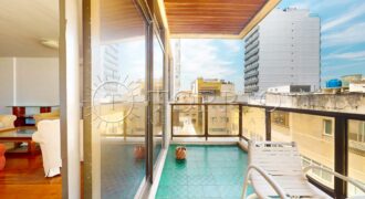 Apartamento de 134 m² em Ipanema – Andar Alto, Vista Mar e Potencial de Personalização