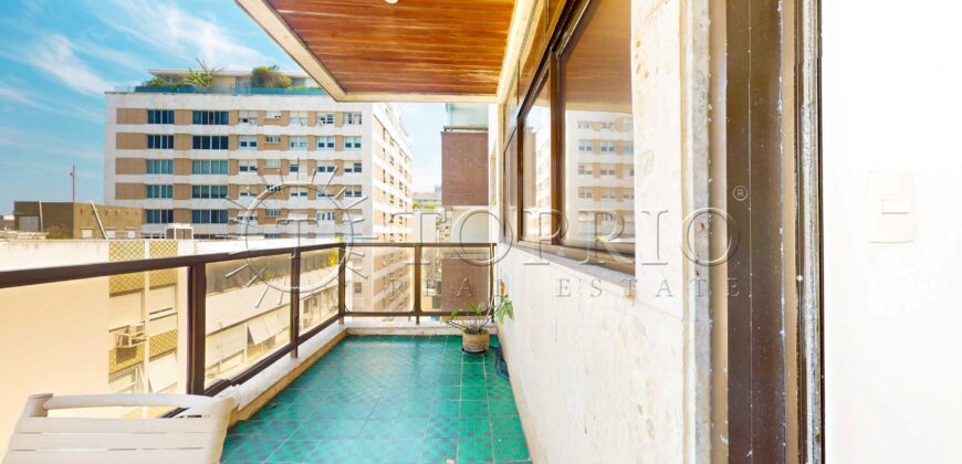 Apartamento de 134 m² em Ipanema – Andar Alto, Vista Mar e Potencial de Personalização