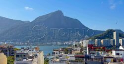 Apartamento Exclusivo com Vista Deslumbrante para o Cristo Redentor e Lagoa Rodrigo de Freitas