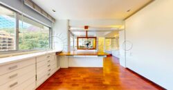 Apartamento de 138 m², localizado na Lagoa Rodrigo de Freitas