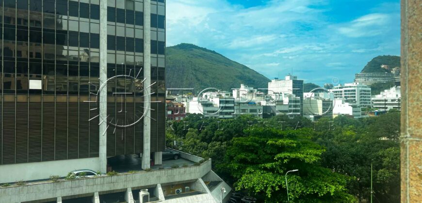 Sala Comercial de 43 m² no Centro Empresarial de Ipanema – Localização Privilegiada