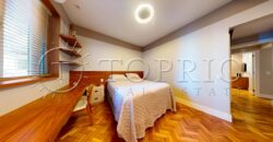 Apartamento de 200 m² reformado na Avenida Delfim Moreira