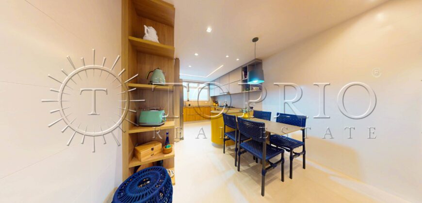 Apartamento de 200 m² reformado na Avenida Delfim Moreira
