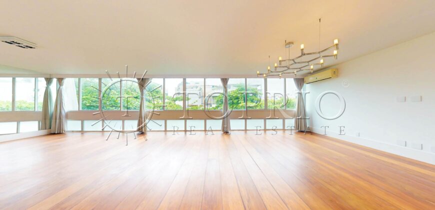 Cobertura Triplex Reformada de 415 m² em Ipanema – Rua Joana Angélica, Sol da Manhã