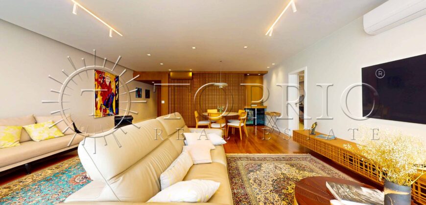 Apartamento de 200 m² reformado na Avenida Delfim Moreira