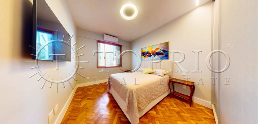 Apartamento de 200 m² reformado na Avenida Delfim Moreira
