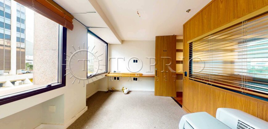 Excelente sala comercial de 42 m² situada no melhor e mais completo Centro Empresarial de Ipanema