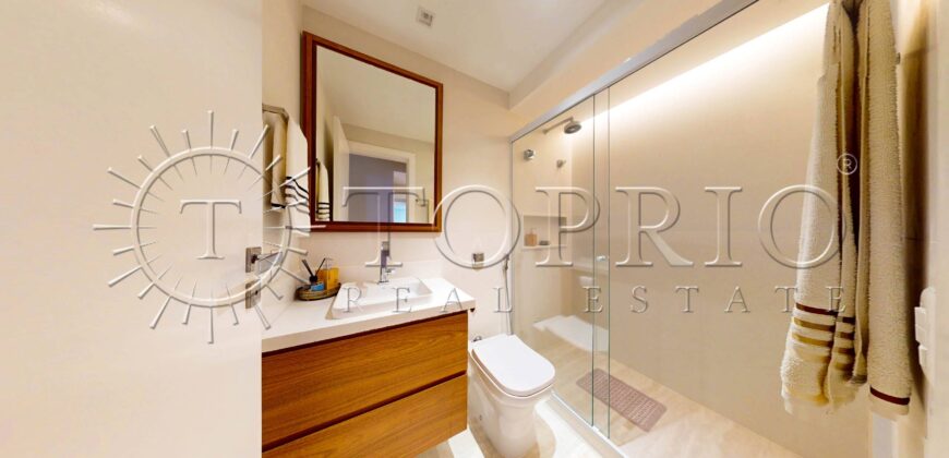Apartamento de 200 m² reformado na Avenida Delfim Moreira
