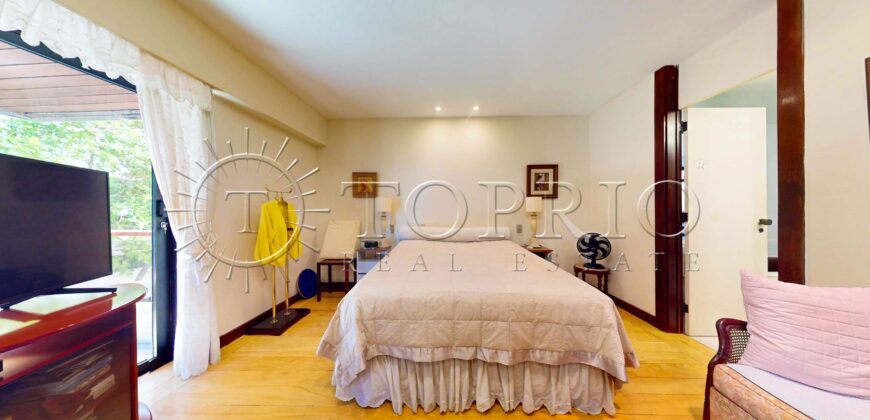 Apartamento de 260 m² na Avenida Delfim Moreira – Vista Frontal para o Mar do Leblon
