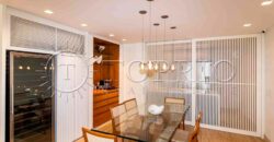 Apartamento de 212 m² na quadra da Praia do Leblon – Reformado e pronto para morar