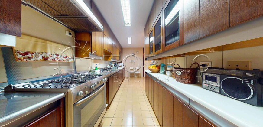 Apartamento de 260 m² na Avenida Delfim Moreira – Vista Frontal para o Mar do Leblon