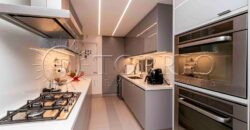 Apartamento de 212 m² na quadra da Praia do Leblon – Reformado e pronto para morar