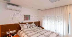 Apartamento de 212 m² na quadra da Praia do Leblon – Reformado e pronto para morar