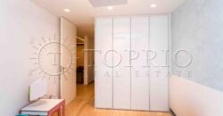 Apartamento de 212 m² na quadra da Praia do Leblon – Reformado e pronto para morar