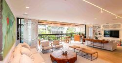 Apartamento de 212 m² na quadra da Praia do Leblon – Reformado e pronto para morar