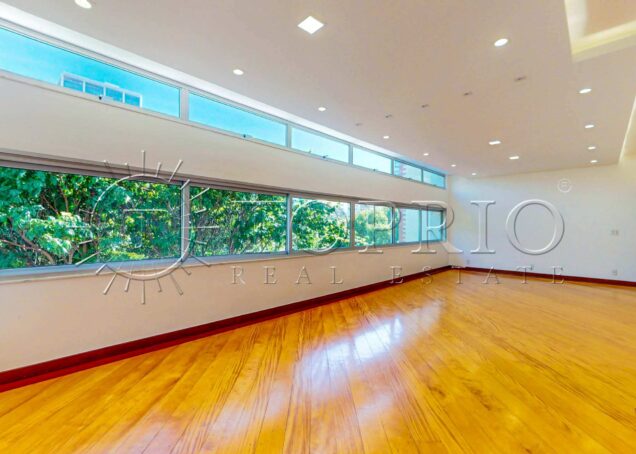 Apartamento de 138 m em Ipanema – Sol da manhã e vista para a Praça Nossa Senhora da Paz