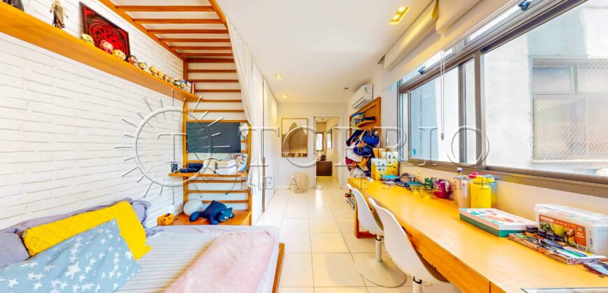 Cobertura Duplex de 376 m² com Vista Frontal para o Mar no Leblon