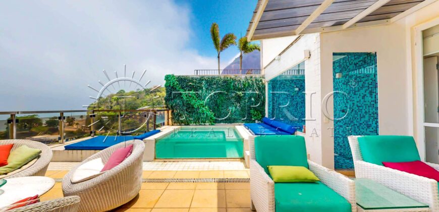 Cobertura Duplex de 376 m² com Vista Frontal para o Mar no Leblon