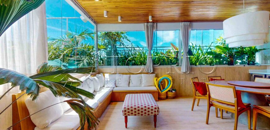 Cobertura Triplex de 430 m² Super Reformada no Leblon