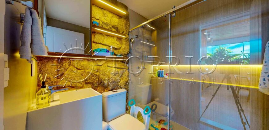 Cobertura Triplex de 430 m² Super Reformada no Leblon