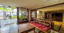 Cobertura Duplex de 376 m² com Vista Frontal para o Mar no Leblon