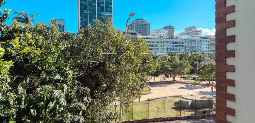 Apartamento de 138 m em Ipanema – Sol da manhã e vista para a Praça Nossa Senhora da Paz