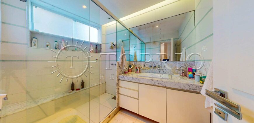 Apartamento Reformado de 316 m² com 5 Quartos no Alto Leblon