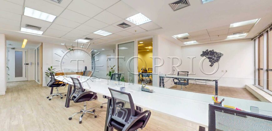 Sala comercial reformada, com 139 m², localizada no melhor Centro Empresarial de Botafogo.
