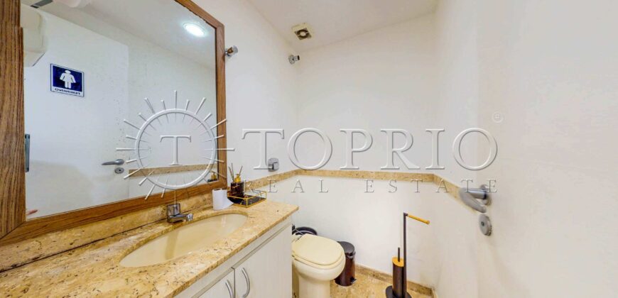 Sala comercial reformada, com 139 m², localizada no melhor Centro Empresarial de Botafogo.