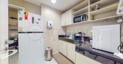 Sala comercial reformada, com 139 m², localizada no melhor Centro Empresarial de Botafogo.