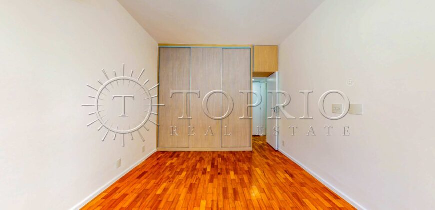 Apartamento de 138 m em Ipanema – Sol da manhã e vista para a Praça Nossa Senhora da Paz