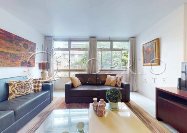 Apartamento mobiliado de 117 m² para locação em Ipanema a poucos passos da praia