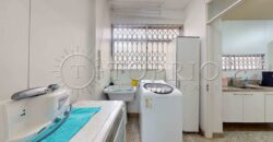 Apartamento mobiliado de 117 m² para locação em Ipanema a poucos passos da praia