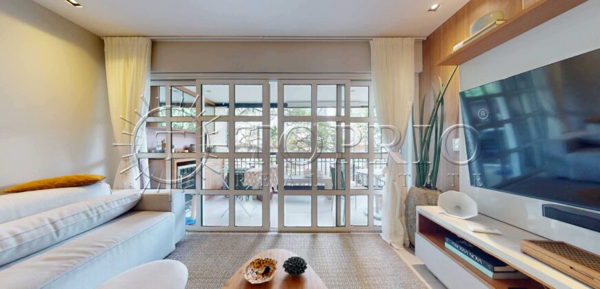 Apartamento reformado de 123 m² à venda próximo à Lagoa Rodrigo de Freitas