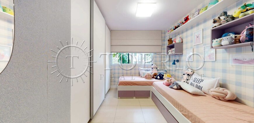 Apartamento reformado de 123 m² à venda próximo à Lagoa Rodrigo de Freitas