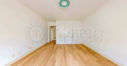 Apartamento de 370 m² reformado à venda na Avenida Atlântica, Copacabana, com vista para o mar e 2 vagas